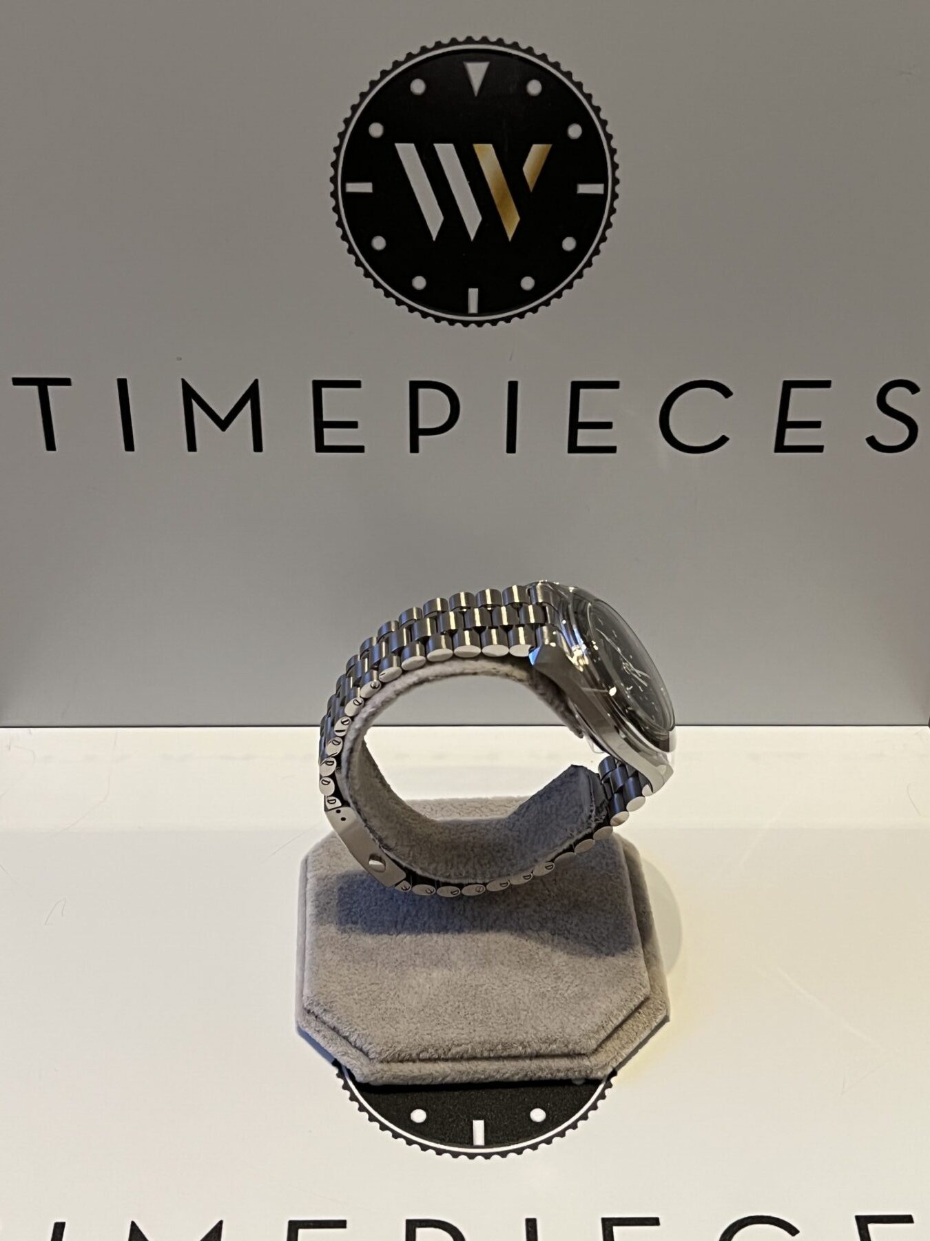 Omega Speedmaster Moonwatch