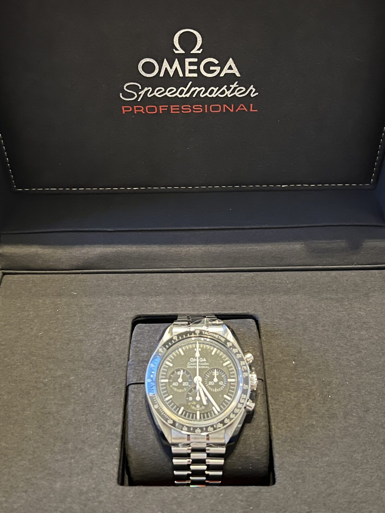 Omega Speedmaster Moonwatch