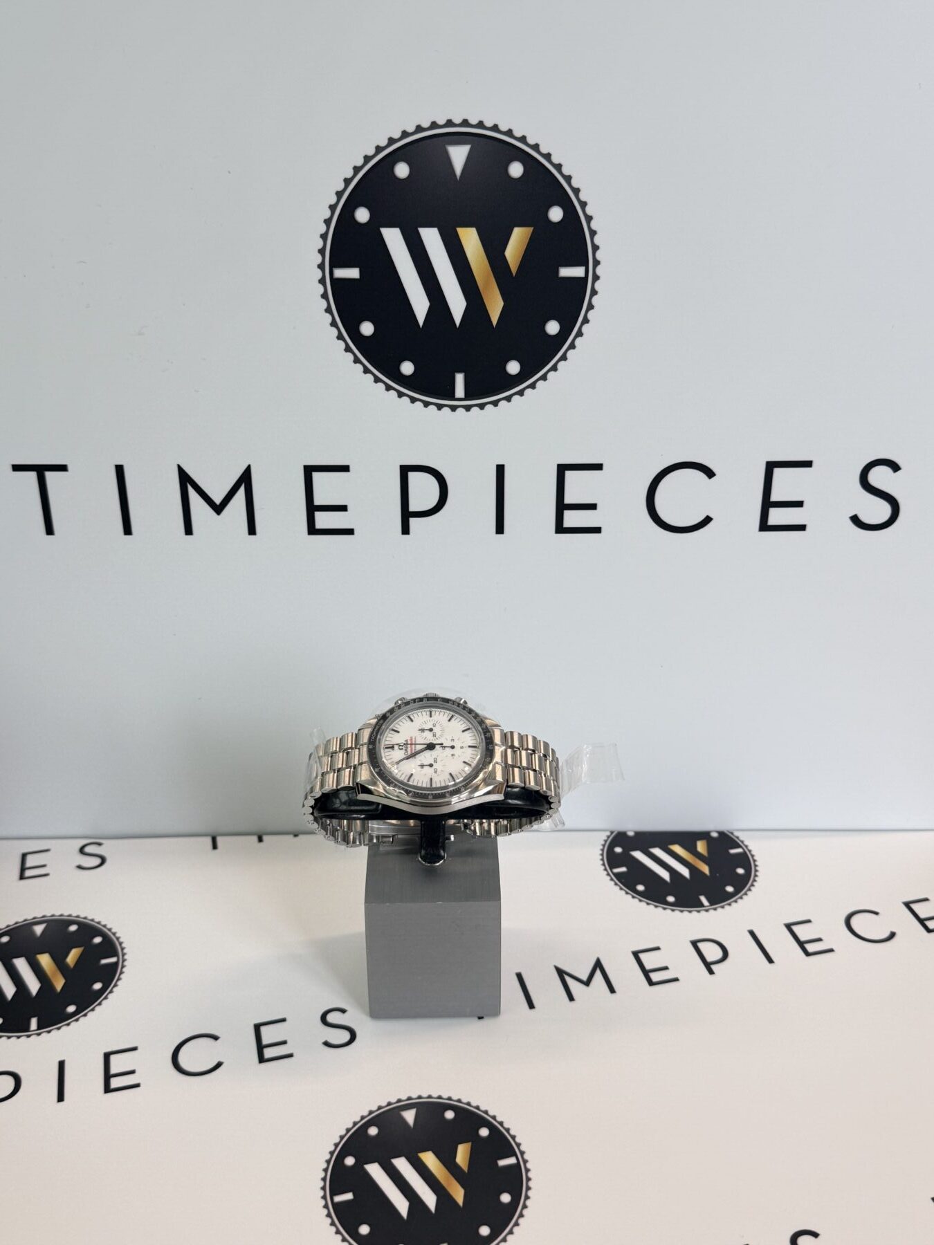Omega Speedmaster Moonwatch White